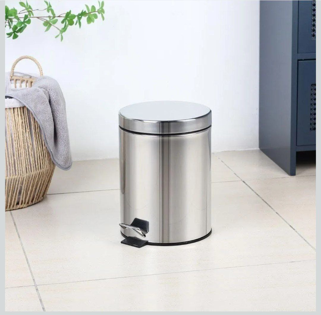 Stainless steel Round Pedal Dustbin With Soft Close Lid And Plastic Bucket (6)